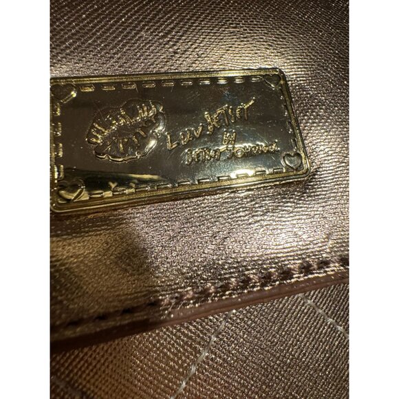 ✨‎ For Sale: Betsey Johnson Shimmery Cell Phone Crossbody ✨ - Picture 3 of 10